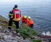 Aufgebrochener Tresor in Marbach im Neckar am Kraftwerk gefunden und durch Feuerwehr geborgen