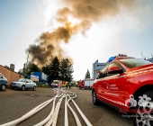 Großbrand in Remseck - Landkreise Helfen sich aus -  Waffenfund bei Löscheinsatz - Feuerwehrmann verletzt
