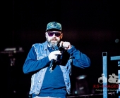 Sido ölt seine Stimme mit Jägermeister und feiert den letzten Auftritt des KSK Music Open 2016