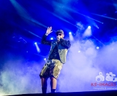 Sido ölt seine Stimme mit Jägermeister und feiert den letzten Auftritt des KSK Music Open 2016