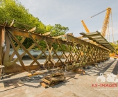 Brücke mit 55 Tonnen raus und 90 Tonnen rein. Platz 3 der größten Kräne der Welt in BURGSTETTEN