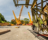 Brücke mit 55 Tonnen raus und 90 Tonnen rein. Platz 3 der größten Kräne der Welt in BURGSTETTEN