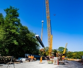 Brücke mit 55 Tonnen raus und 90 Tonnen rein. Platz 3 der größten Kräne der Welt in BURGSTETTEN