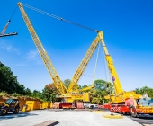 Brücke mit 55 Tonnen raus und 90 Tonnen rein. Platz 3 der größten Kräne der Welt in BURGSTETTEN