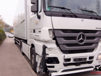 verkehrsunfall-lkw-gegen-pkw-bietigheim-22-04-2013_0003