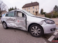 verkehrsunfall-lkw-gegen-pkw-bietigheim-22-04-2013_0015