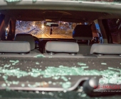 Bandenkrieg? - Gruppe Russen von anderer Personengruppe angegriffen - Einer niedergestochen mehrere Verletzte ein zertrümmerter PKW aus der Straße