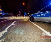 Bandenkrieg? - Gruppe Russen von anderer Personengruppe angegriffen - Einer niedergestochen mehrere Verletzte ein zertrümmerter PKW aus der Straße