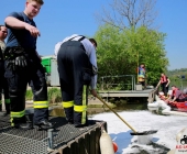 20140424_Hydrauliköl läuft in Neckar 3 Boote im Einsatz - Exklisive Bilder aus Boot-0596