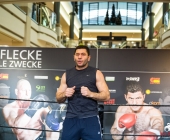 hueck-vs-krasniqi-pressetraining-13-11-2013-charety-boxen_-0038