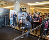 hueck-vs-krasniqi-pressetraining-13-11-2013-charety-boxen_-0052