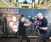 hueck-vs-krasniqi-pressetraining-13-11-2013-charety-boxen_-0086