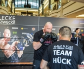 hueck-vs-krasniqi-pressetraining-13-11-2013-charety-boxen_-0090