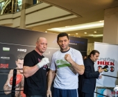hueck-vs-krasniqi-pressetraining-13-11-2013-charety-boxen_-0101