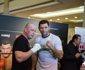 hueck-vs-krasniqi-pressetraining-13-11-2013-charety-boxen_-0102