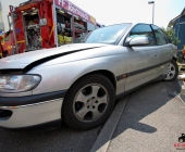 Rentnerunfall erst Fahrzeug angefahren dann unkontrolliert 50m weiter in den Vorgarten