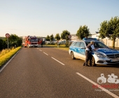 2 Unfälle auf 200m Strecke: Streifenwagen crasht frontal mit Blaulicht in den Gegenverkehr - Mehrere Verletzte
