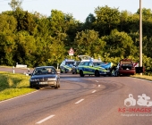 2 Unfälle auf 200m Strecke: Streifenwagen crasht frontal mit Blaulicht in den Gegenverkehr - Mehrere Verletzte