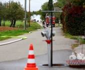 Landwirt sieht Jungen mit Fahrrad an seinen Strohballen - kurze Zeit später brennen 100 Ballen