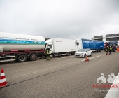LKW kracht ungebremst in Stauende - mehrere zum Teil Schwerverletzte