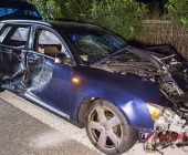 Fahrerin donnert in Seite eines quer stehenden Wagen auf der Autobahn - mehrere Schwerverletzte