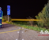 PKW schleudert von der Autobahn überschlägt sich im Acker Fahrer und Kind verletzt - Abschleppwagenfahrer wohl der Held des Tages