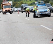 LKW verursacht schwerer Unfall auf der Autobahn 5 Verletzte ein Kind schwerstverletzt