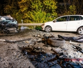 Mehrere PKW krachen in LKW - eingeklemmte und schwerverletzte Personen