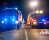 Mehrere PKW krachen in LKW - eingeklemmte und schwerverletzte Personen