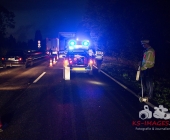 Schwerer Unfall auf der B10 Brummi kracht auf LKW Anhänger und wird im Führerhaus eingeklemmt