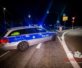 Fußgänger beim überqueren der Fahrbahn von Auto erfasst und getötet - Ampel war aus