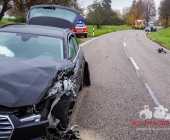 Schwerer Unfall auf der L1107 Person eingeklemmt - Feuerwehr Notarzt Einsatz