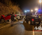 Horror Unfall auf der L1100 - 19-jährige stirbt im Fahrzeug, 2 Personen schwerst verletzt und eingeklemmt 3 Fahrzeuge betroffen