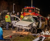 Horror Unfall auf der L1100 - 19-jährige stirbt im Fahrzeug, 2 Personen schwerst verletzt und eingeklemmt 3 Fahrzeuge betroffen