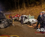 Horror Unfall auf der L1100 - 19-jährige stirbt im Fahrzeug, 2 Personen schwerst verletzt und eingeklemmt 3 Fahrzeuge betroffen