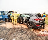 Schwerer Unfall mehrere Verletzte sowie eingeklemmte Personen - Einsatzkräfte im Großaufgebot