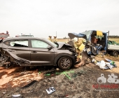 Schwerer Unfall mehrere Verletzte sowie eingeklemmte Personen - Einsatzkräfte im Großaufgebot