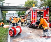 LKW krachen frontal ineinander - Aufprall so heftig das ein Fahrer verstirbt