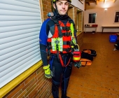 Übung Wasserrettung Person in Eis eingebrochen