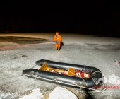 Übung Wasserrettung Person in Eis eingebrochen