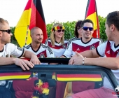 Herzenssache - WM-Auto soll kranken Kindern helfen - Ehrenamtliche Aktion fÃ¼r "Ein Herz fÃ¼r Kinder"