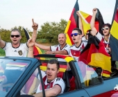 Herzenssache - WM-Auto soll kranken Kindern helfen - Ehrenamtliche Aktion fÃ¼r "Ein Herz fÃ¼r Kinder"