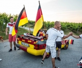 Herzenssache - WM-Auto soll kranken Kindern helfen - Ehrenamtliche Aktion fÃ¼r "Ein Herz fÃ¼r Kinder"