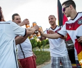 Herzenssache - WM-Auto soll kranken Kindern helfen - Ehrenamtliche Aktion fÃ¼r "Ein Herz fÃ¼r Kinder"