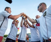 Herzenssache - WM-Auto soll kranken Kindern helfen - Ehrenamtliche Aktion fÃ¼r "Ein Herz fÃ¼r Kinder"