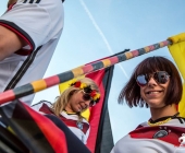 Herzenssache - WM-Auto soll kranken Kindern helfen - Ehrenamtliche Aktion fÃ¼r "Ein Herz fÃ¼r Kinder"