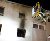 Wohnung ausgebrannt in Mehrfamilienhaus