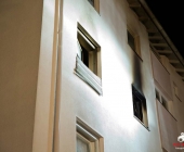 Wohnung ausgebrannt in Mehrfamilienhaus