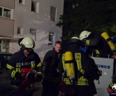 Wohnung ausgebrannt in Mehrfamilienhaus